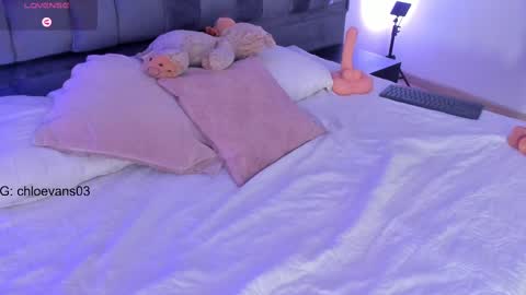 Chloe online show from February 2025 02:36:01 PM