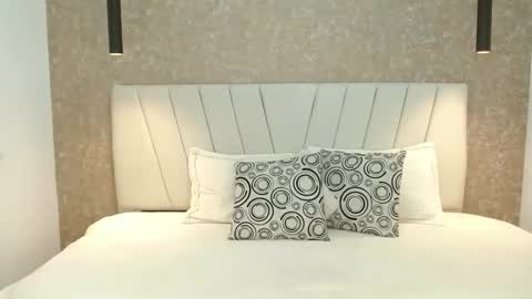 Abby 19 years online show from January 2025 09:34:01 PM