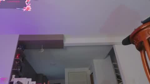 chloe_cooperr online show from May 2026 10:52:02 PM