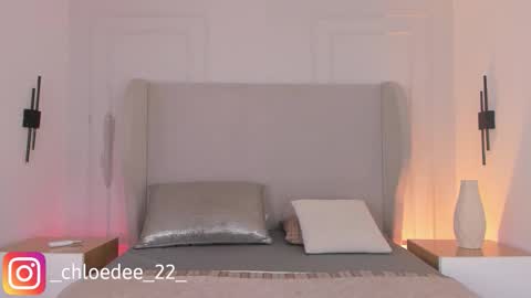 Chloe online show from January 2026 12:07:02 PM