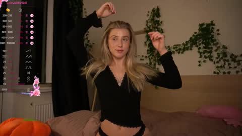 Arianaa Mourrr online show from October 2025 04:14:01 AM