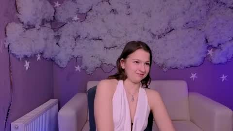chloe_ley online show from April 2026 02:38:02 AM