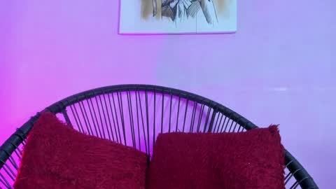 chloe online show from February 2025 03:20:01 PM