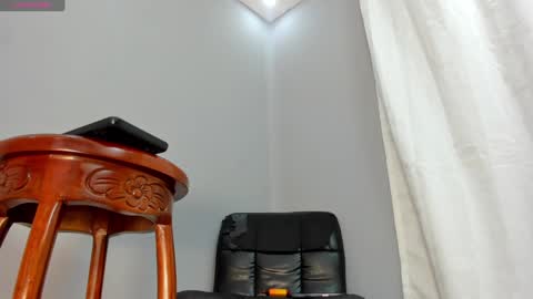 Chloe online show from December 2024 11:03:01 PM