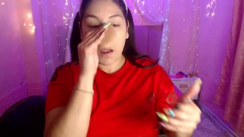 chloe_smith5 online show from September 2025 01:47:01 PM