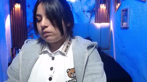 chloe_smith5 online show from February 2026 01:18:01 PM