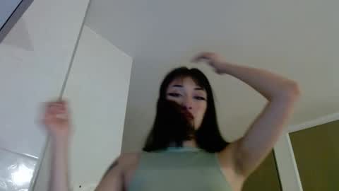 cloes  online show from September 2025 04:45:02 AM