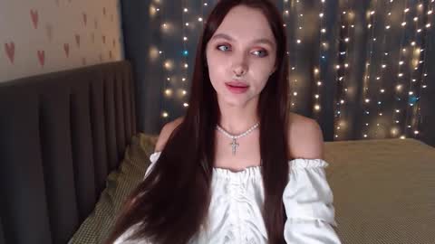 Chloe online show from February 2026 02:35:01 PM