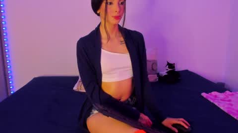 Snapshot of chloeaddamss chatting on June 2026 04:36:02 AM 3 online show from June 2026 04:36:02 AM