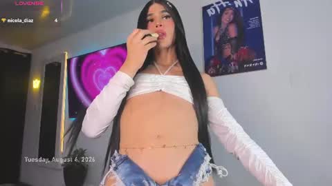Snapshot of chloebigcockxx chatting on August 2026 11:13:01 AM Im Chloe independent account online show from August 2026 11:13:01 AM