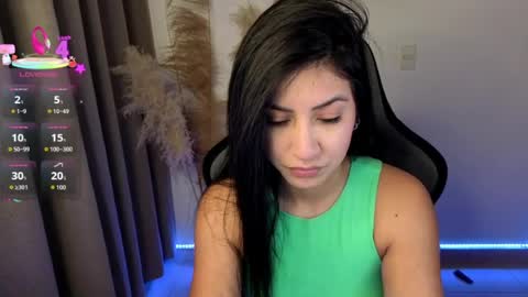 Snapshot of chloebum_ chatting on July 2026 11:01:02 AM Chloe online show from July 2026 11:01:02 AM