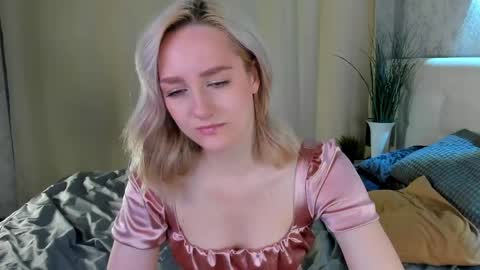 Chloe Deccker online show from May 2026 01:22:01 AM