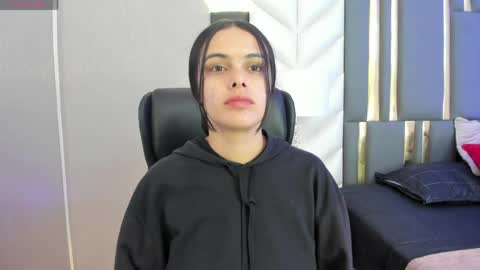  Chloe Harper  online show from April 2026 11:54:02 AM