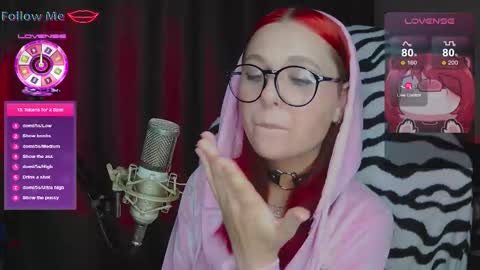 Chloe online show from October 2025 04:04:02 PM