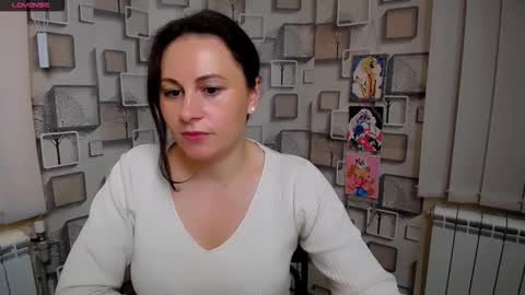 Chloe online show from September 2025 06:06:01 AM