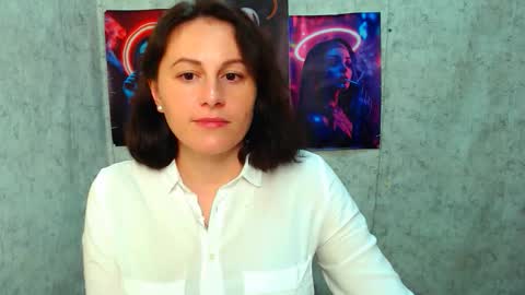 Chloe online show from September 2025 09:14:01 AM