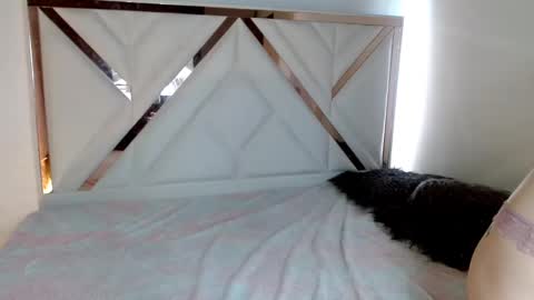 Chloe online show from February 2025 04:28:01 PM