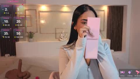 Chloe Moon online show from November 2025 11:21:01 AM