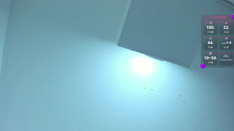 Chloe  online show from December 2025 05:08:02 PM