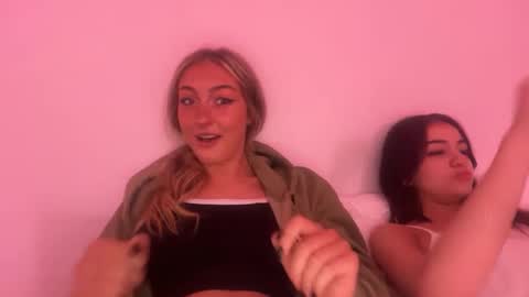 chloeros3e online show from September 2025 05:27:02 PM