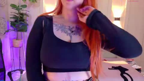 Snapshot of chloerossee chatting on July 2026 02:10:01 PM Chloe rosse online show from July 2026 02:10:01 PM
