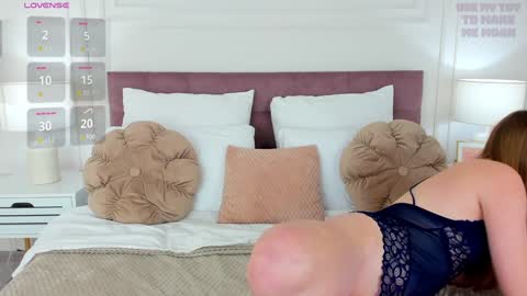 Chloe online show from January 2025 11:21:02 PM