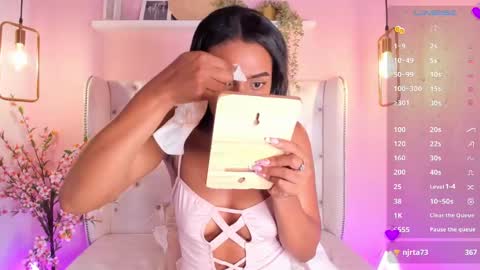 Snapshot of chloetaylorr_ chatting on February 2025 06:32:02 AM CHLOE online show from February 2025 06:32:02 AM