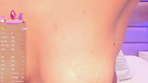 Snapshot of chloetaylorr_ chatting on September 2025 08:44:01 PM CHLOE online show from September 2025 08:44:01 PM