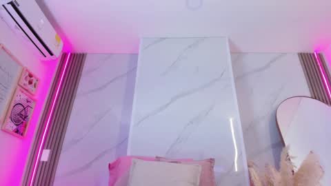 Chlooe online show from January 2025 12:27:01 PM