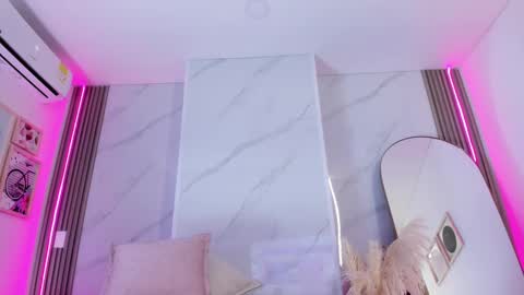 Chlooe online show from February 2025 01:08:01 AM