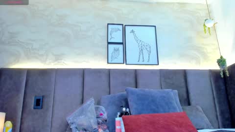 Chlooe online show from October 2025 02:20:01 AM