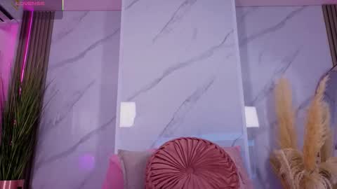 Chlooe online show from October 2025 01:06:01 AM