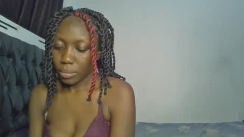 chocobear22 online show from November 2025 05:04:02 PM