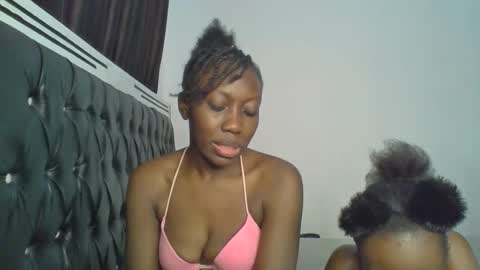 chocobear22 online show from November 2025 11:42:02 AM