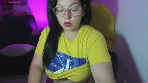 Snapshot of chocobunny_1 chatting on June 2026 06:10:01 PM chocobunny_1 online show from June 2026 06:10:01 PM