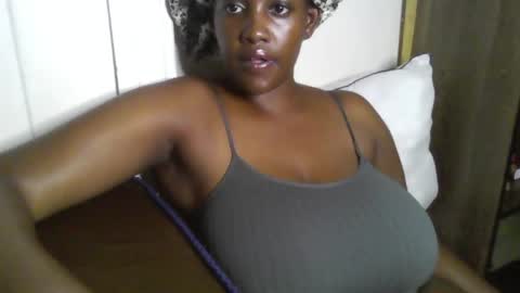 chocolate queen25 online show from April 2026 09:17:01 PM