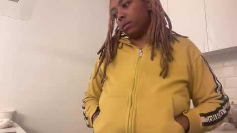 ChocolateCakeQueen online show from December 2024 04:09:02 AM