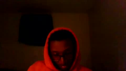 Chocolatinhermoso online show from February 2025 12:00:02 AM