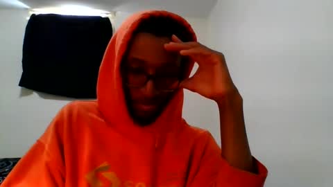 Chocolatinhermoso online show from February 2025 05:18:02 PM