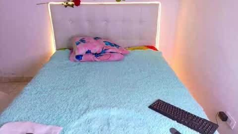   online show from November 2025 05:51:01 AM