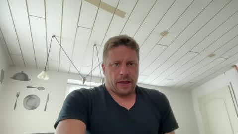 Chris online show from June 2026 08:04:02 AM