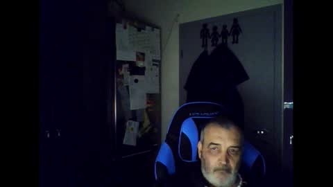 Chris online show from September 2025 06:52:02 PM