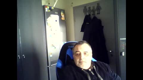 Chris online show from April 2026 07:41:01 AM