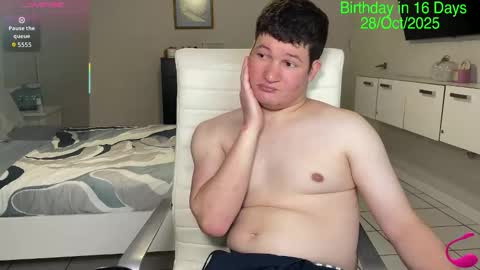 Chris Evens online show from October 2025 07:14:02 PM