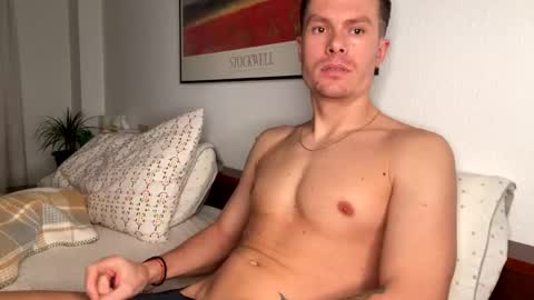 chris_stev47 online show from December 2024 07:43:01 PM