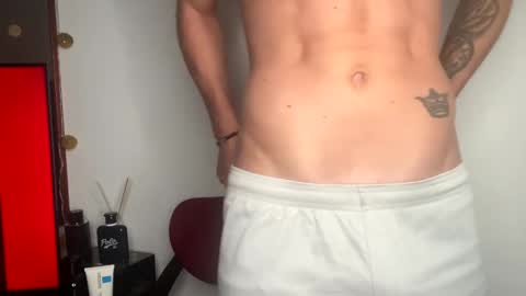 chris_stev47 online show from December 2024 04:42:01 PM