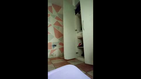 chrisalejandr0896 online show from April 2026 07:45:01 PM