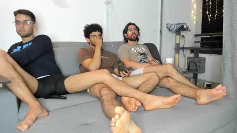 Im Chirs IM MODEL INDEPENDT online show from November 2025 03:39:02 AM