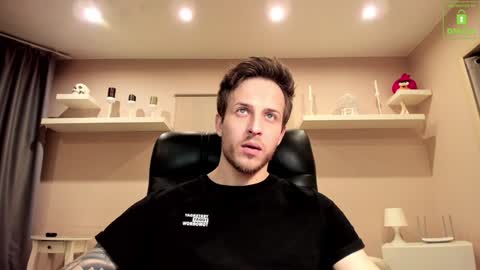 Chris online show from December 2024 04:31:02 AM