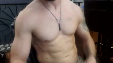 Snapshot of chrisfroom chatting on November 2025 10:42:02 PM chrisfroom online show from November 2025 10:42:02 PM